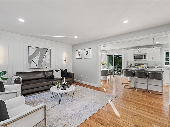2nd image of 19 Green St