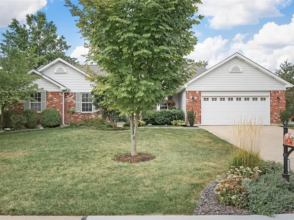 140 Sanctuary Dr, Dardenne Prairie, MO 63368