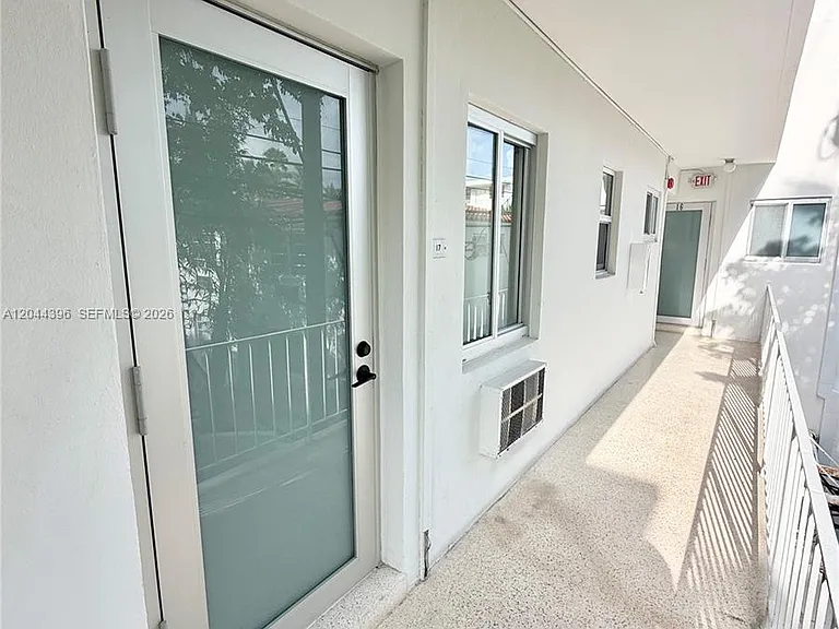641 Espanola Way #17 — Photo 16