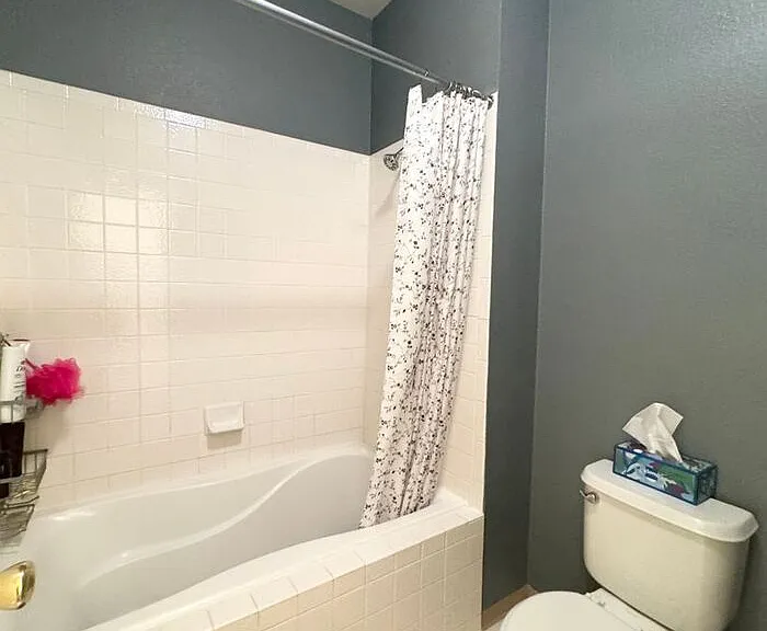 4545 Wheaton Dr #H320 — Photo 15