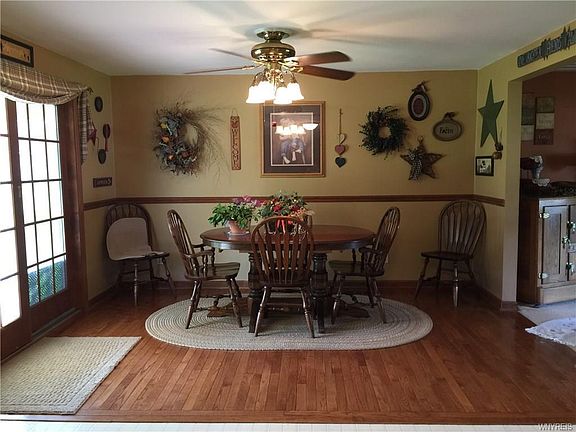 5th image of 8032 Kathryn Dr
