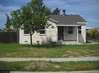 12261 213th St, Hawaiian Gardens, CA 90716