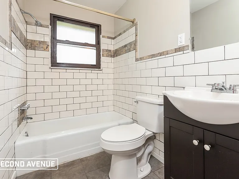 138 College Park Dr — Photo 6