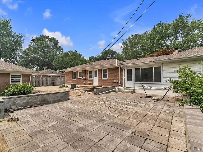 4918 Ainsley Ave — Photo 37