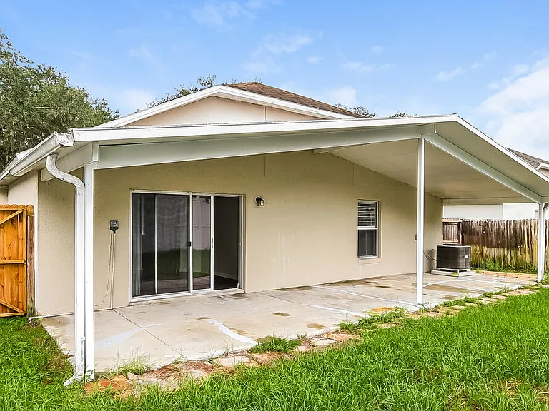 92 Pine Forest Pl — Photo 16