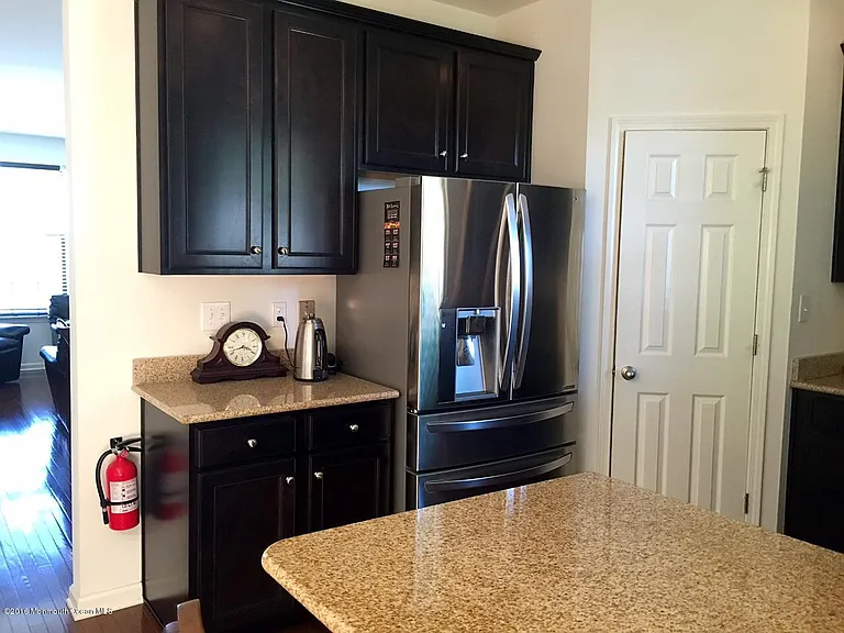 237 Chickadee Ct — Photo 9