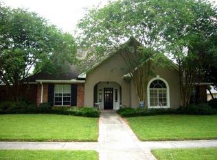 353 E Woodgate Ct, Baton Rouge, LA 70808