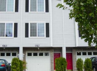 27 S Hamilton St, Portland, OR 97239