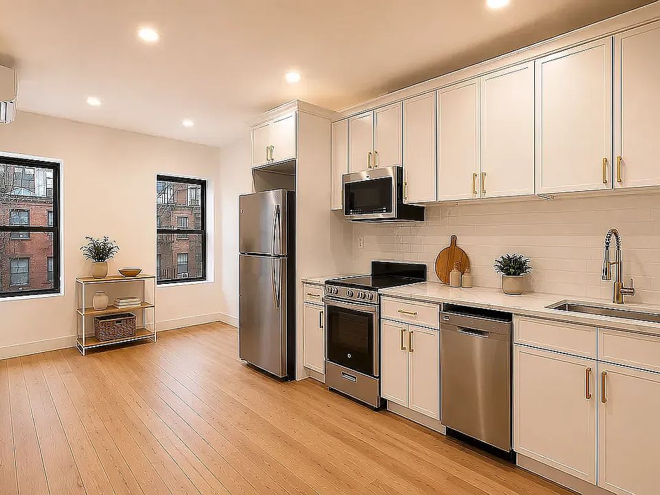 1st image of 49 W 55th St APT 4R