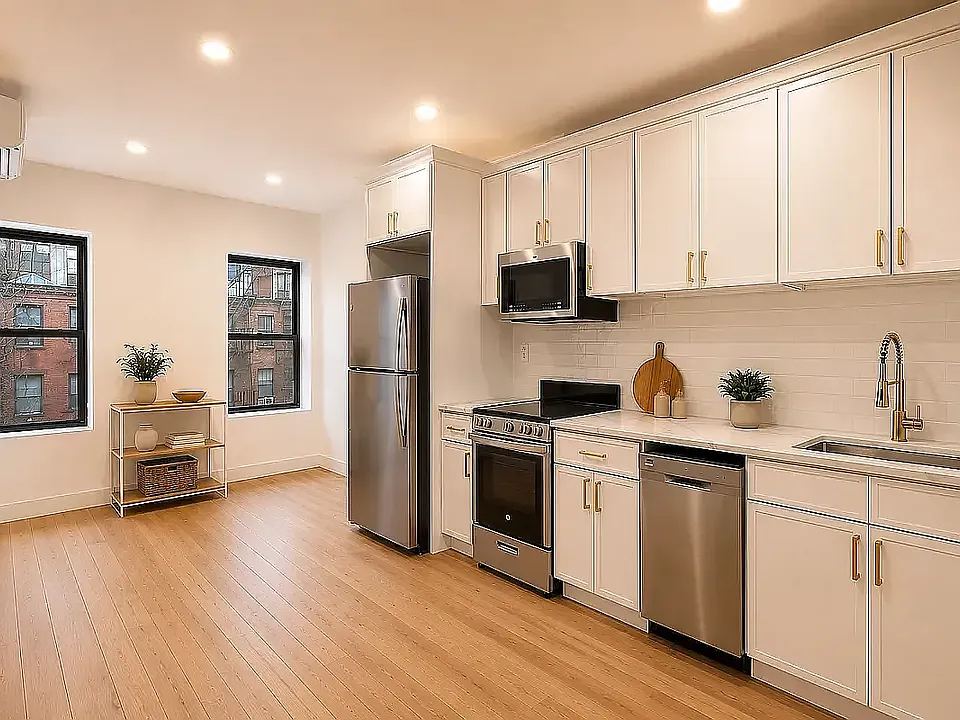 49 W 55th St #5F