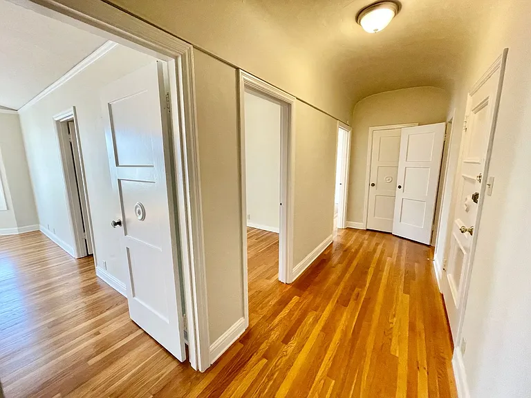 3255 Broderick St #7 — Photo 22
