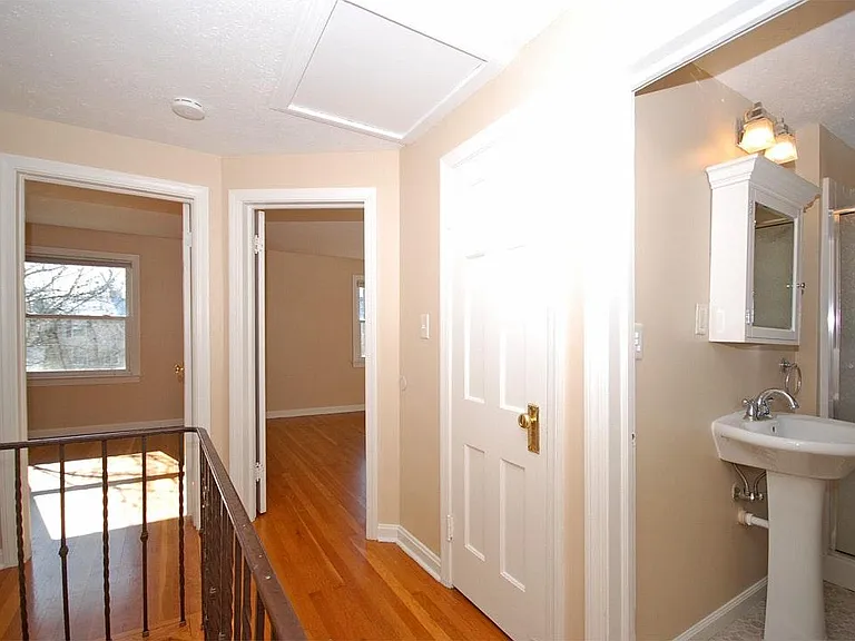 3721 Silsby Rd — Photo 12