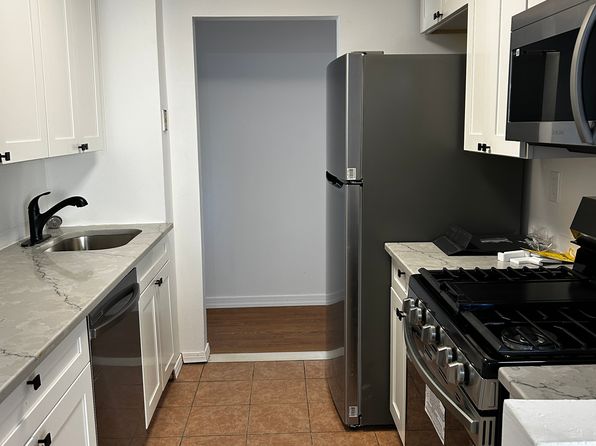 80 Richmond Hill Rd #2