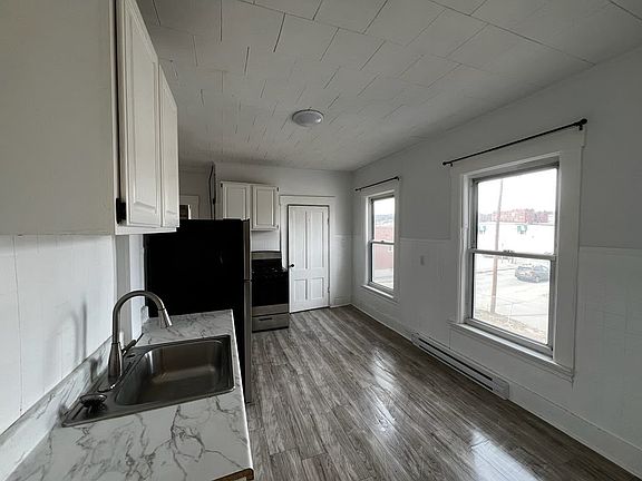 2nd image of 16 South St Floor 2