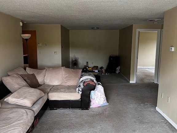 5th image of 2 Marc Dr APT 2C4
