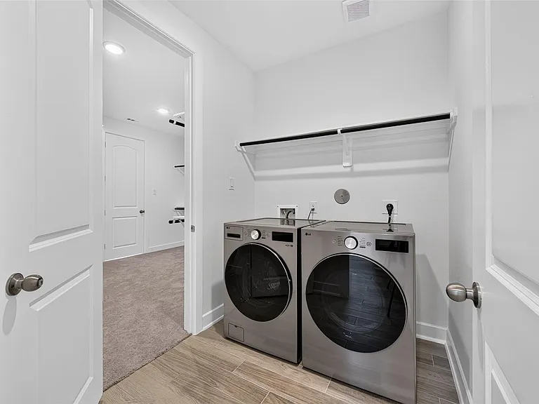 2803 Sweet Honey Ln — Photo 28