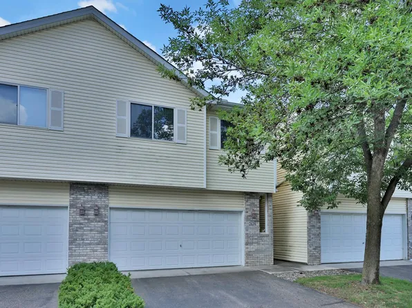 2674 Cutters Grove Cir, Anoka, MN 55303