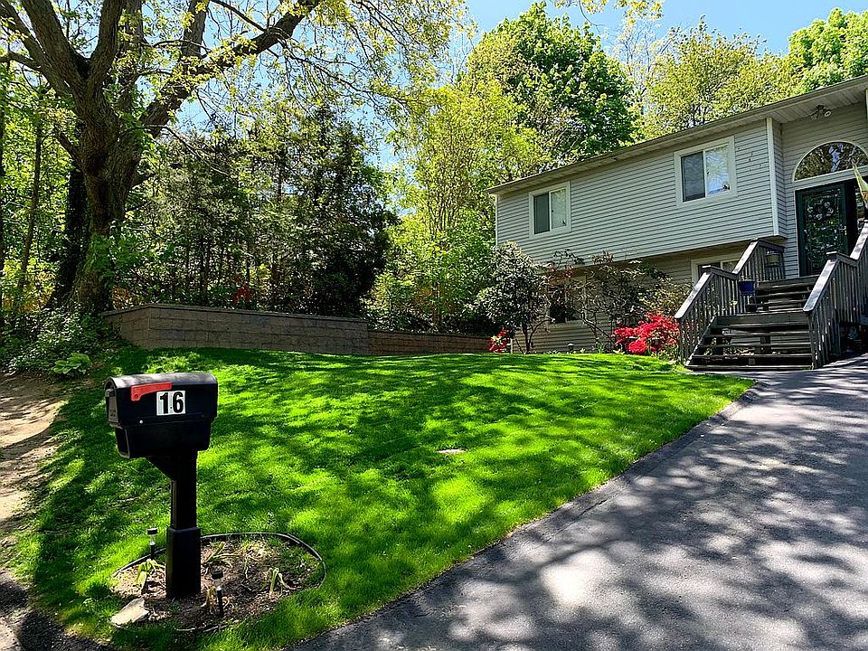 1st image of 16 Floral Dr