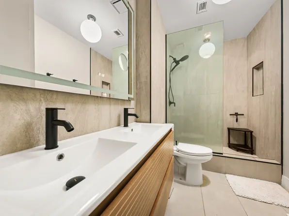 148 West 23rd Street image 5 of 9