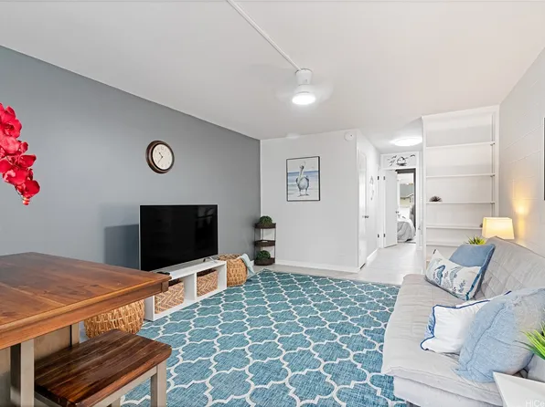 425 Ena Rd #B-501, Honolulu, HI 96815