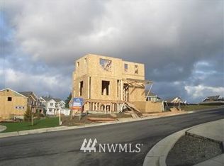 725 Lagrande Ave, Puyallup, WA 98373