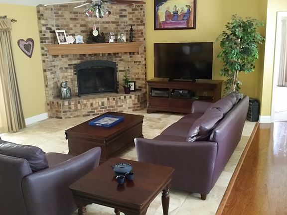 3rd image of 11402 Suncreek Pl