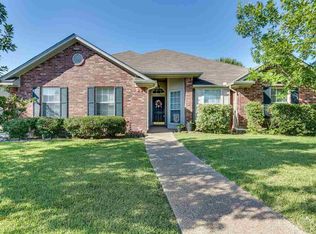 1028 Cheyenne Trl, Hewitt, TX 76643