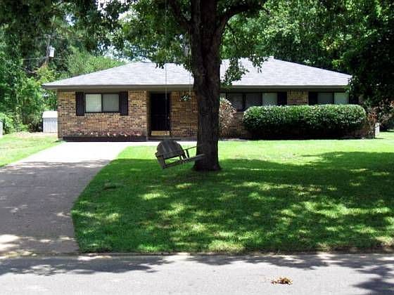 2nd image of 9419 Primrose Ln