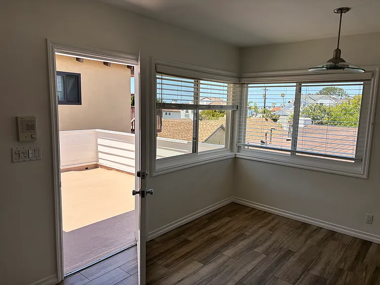 412 1/2 Dahlia Ave — Photo 22