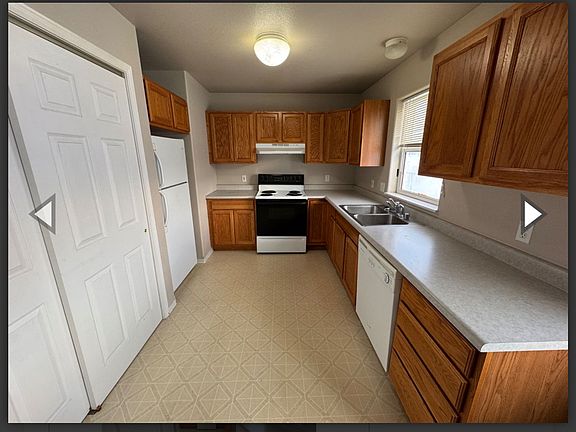 4th image of 1616 Palm Ct APT 4