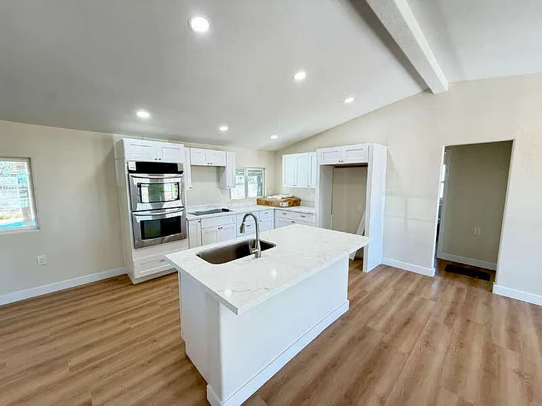 11016 N Grand Canyon Blvd — Photo 6