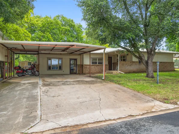 617 S Bowie St, De Leon, TX 76444