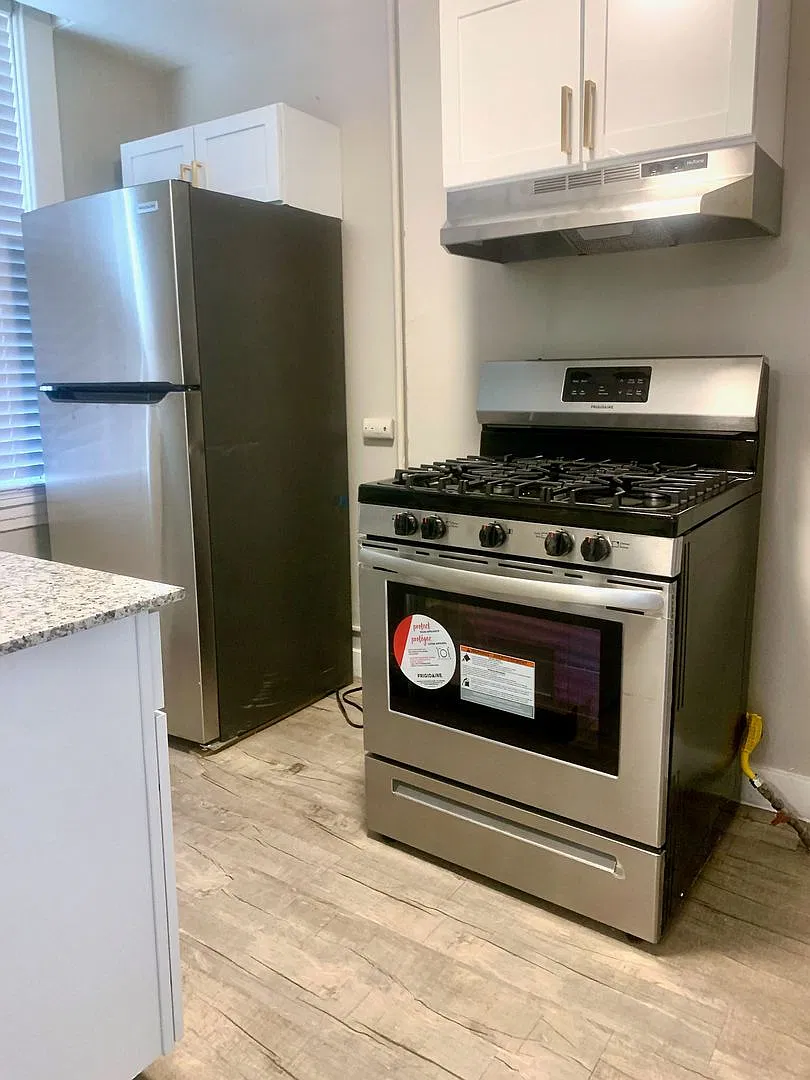 Beautiful Apartments in Dormont * One block to the T * Pet Friendly * Available Now * Renovated &... — Photo 4