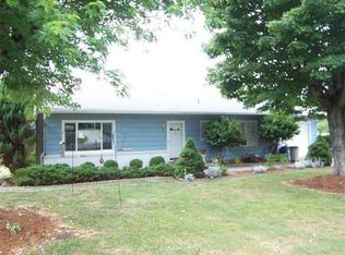 507 Lincoln Ln, Lenoir, NC 28645