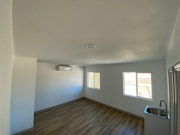 4th image of 15231 Imperial Hwy #85bhuk0hv