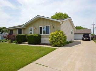 6738 57th Ave, Kenosha, WI 53142