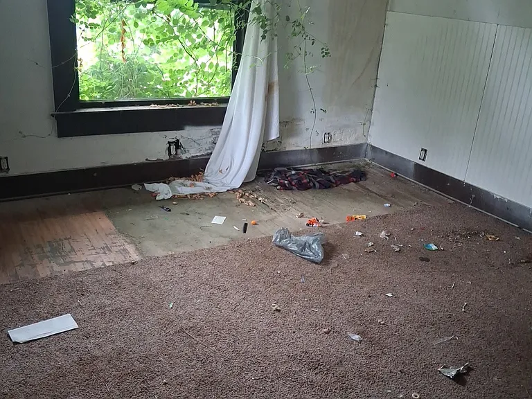 330 S Madison St — Photo 18