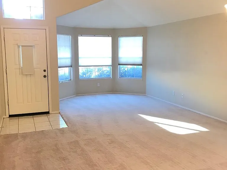1863 W Springfield Way — Photo 9