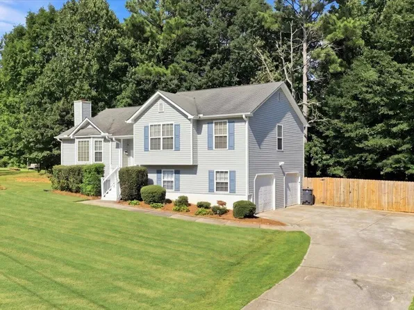 49 Headland Ct, Rockmart, GA 30153