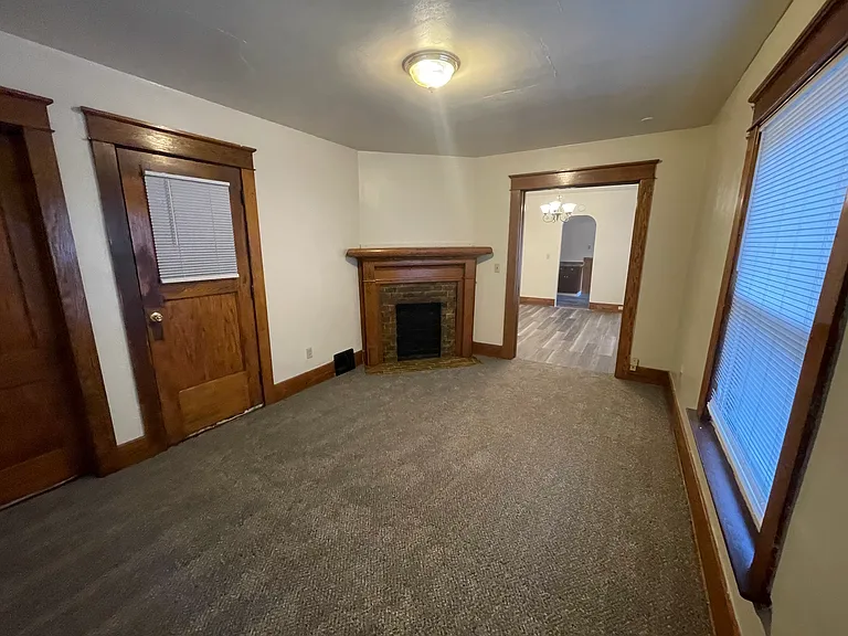 753 E 24th St #2 — Photo 2