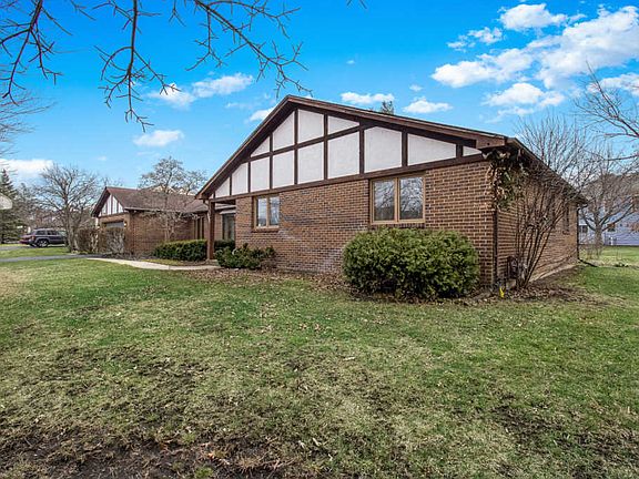 2nd image of 1708 Lynwood Ct