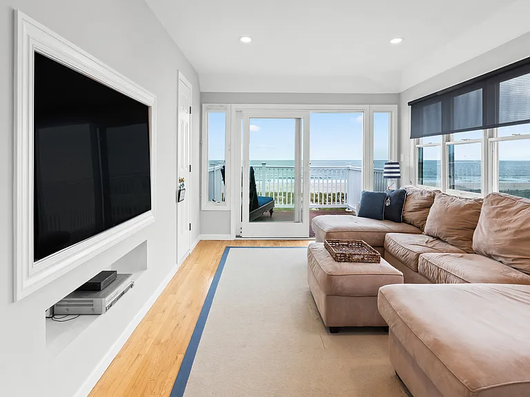863 Dune Rd — Photo 20