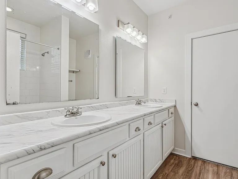Greenwich Bathroom Finishes