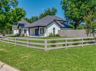 3841 Englewood Ln, Fort Worth, TX 76107