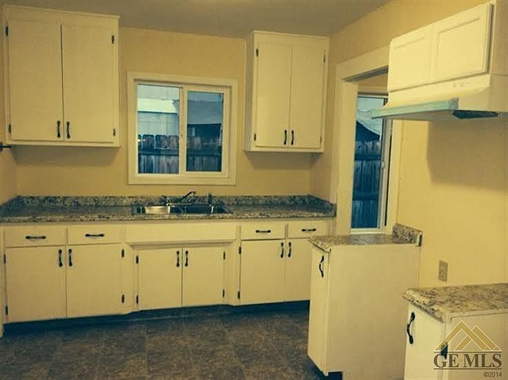 2nd image of 427 L St