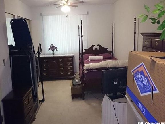 4th image of 2937 S Breeze Dr