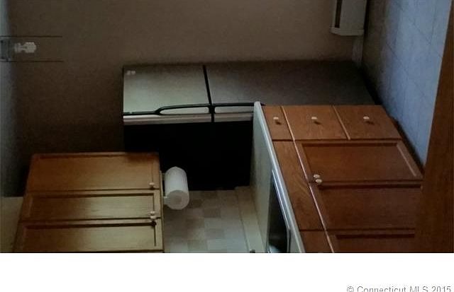 2nd image of 102 Oak Ridge Dr APT 44