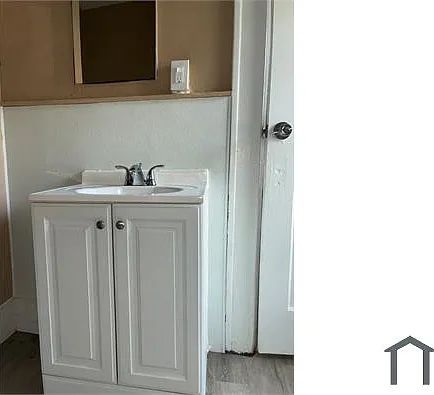 1703 Oakdale Ave — Photo 13