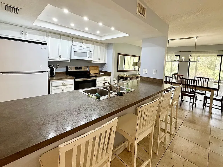 5454 Saddlebrook Way #3 — Photo 4
