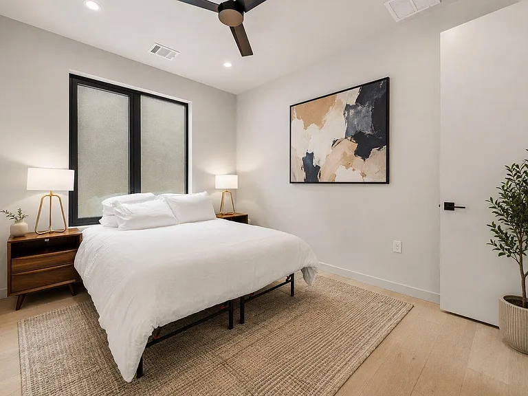 1403 Barton Hills Dr #2 — Photo 24
